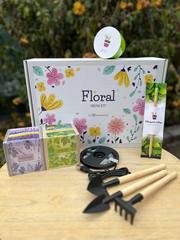 Еко-рішення: корпоративні подарунки на 8 березня з логотипом